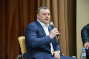 Диалог на равных