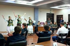 Путешествие в страну родного языка