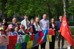 Возложение цветов к памятникам и мемориалам