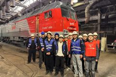 БУДУЩИЕ СПЕЦИАЛИСТЫ ОТЖТ ОСВАИВАЮТ ТЕХНОЛОГИИ НА ОЛРЗ