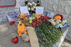 Сегодня в ОрИПС состоялось возложение цветов в память о погибших студентах в Старобельске.