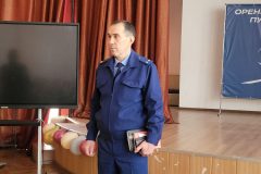 В Оренбургском техникуме железнодорожного транспорта ОрИПС выступил с лекцией заместитель главного транспортного прокурора Руслан Валерьевич Калашников