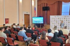 Сегодня в Оренбургском институте путей сообщения состоялось важное собрание для студентов высшего образования и родителей.